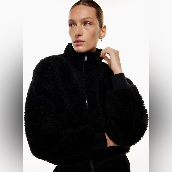 Aritzia Black Fleece Jacket - Picture 2 of 12